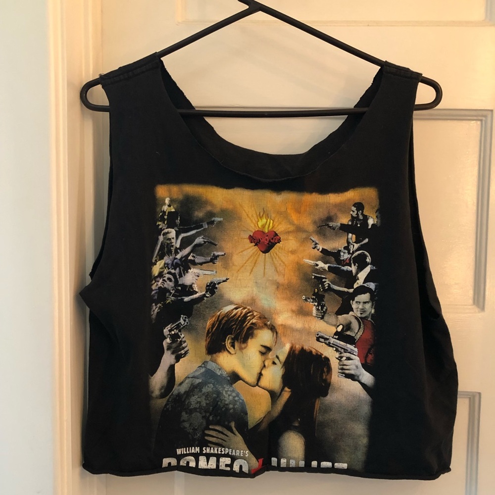 Vintage Romeo & Juliet shirt ❤️‍🔥🥀⛪️🎇🕯🕊